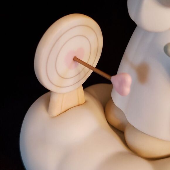 Vintage Precious Moments Porcelain Figurine 1985 "Sending My Love" #100056 - Picture 5 of 7